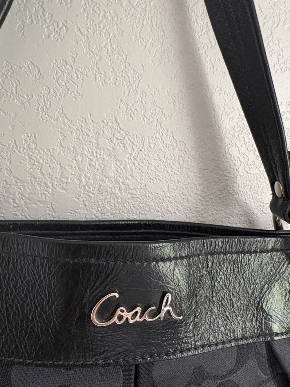 Coach Black Ashley Signature Shoulder Bag - Picture 7 of 7